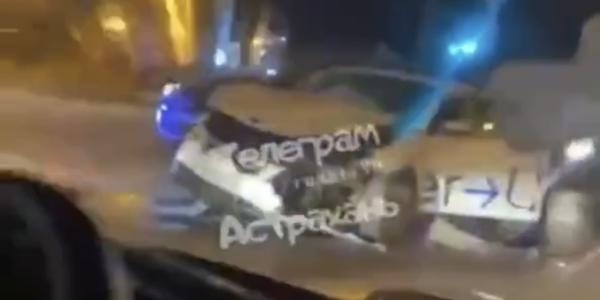 В ДТП на Адмиралтейской ночью столкнулись 4 автомобиля