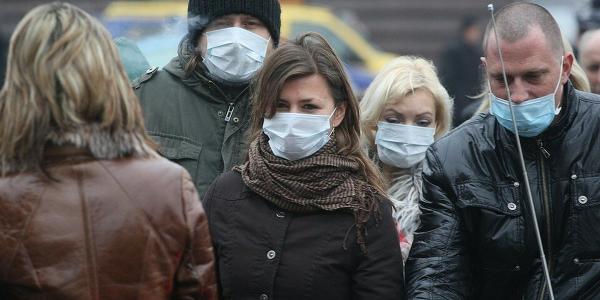 В Москве ввели штрафы за неправильное ношение масок в общественных местах
