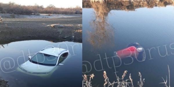 В Астраханской области водитель автомобиля утонул, съехав с дороги в канаву