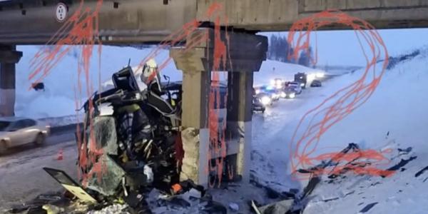 В страшной аварии под Рязанью погибли пассажиры автобуса «Астрахань-Москва»