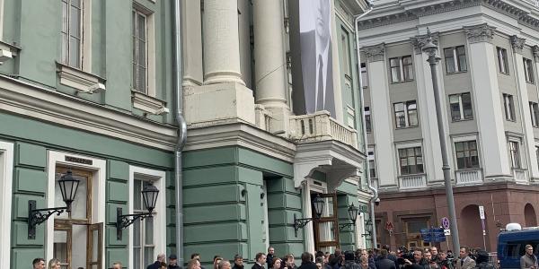 Астраханские журналисты, политики и общественники прощаются с Владимиром Жириновским