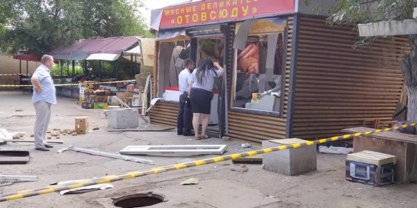 В Астрахани в результате взрыва на рынке пострадала девушка