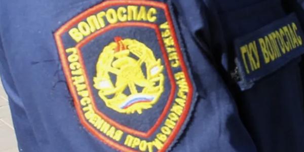 В Астраханской области на трассе из-за неисправности загорелся автомобиль