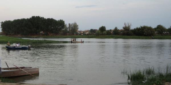 В Астраханской области утонул 17-летний парень в реке Таловая