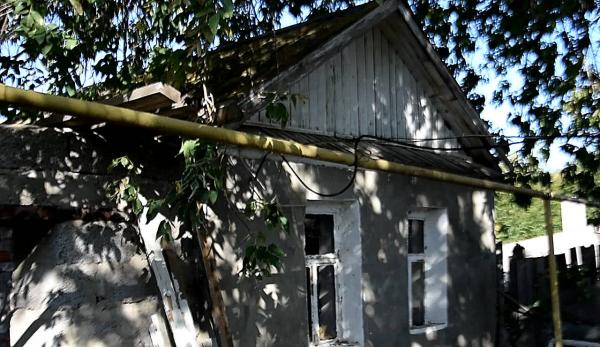 Астраханские власти считают, что в этом доме можно нормально жить