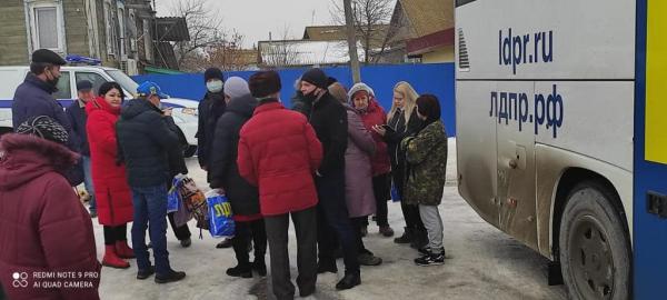Агитавтобус ЛДПР продолжает движение по Астраханской области.
