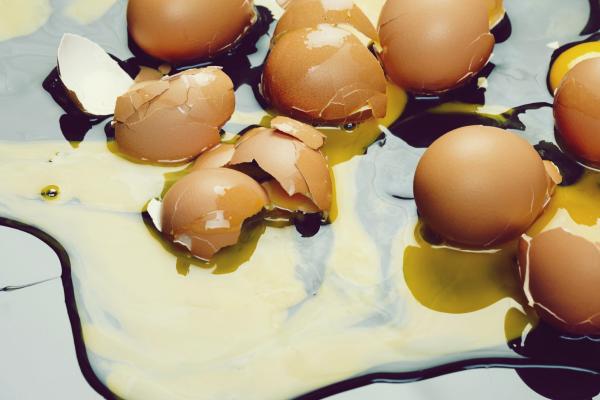 Производители яиц обеспокоены снижением закупочных цен. Минсельхоз РФ считает ситуацию с ценами стабильной