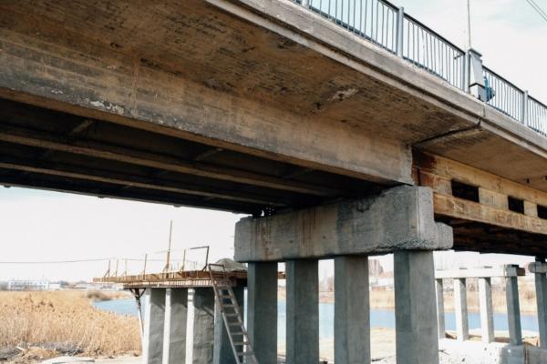 Губернатор Астраханской области внезапно проверил темп и качество работ на Милицейском мосту 
