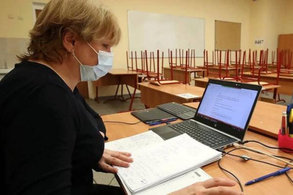 Очередное учебное заведение в Астрахани частично закрыли на карантин по коронавирусу