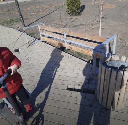 Астраханцы в соцсетях возмущаются вандализму в парке на Казачьем