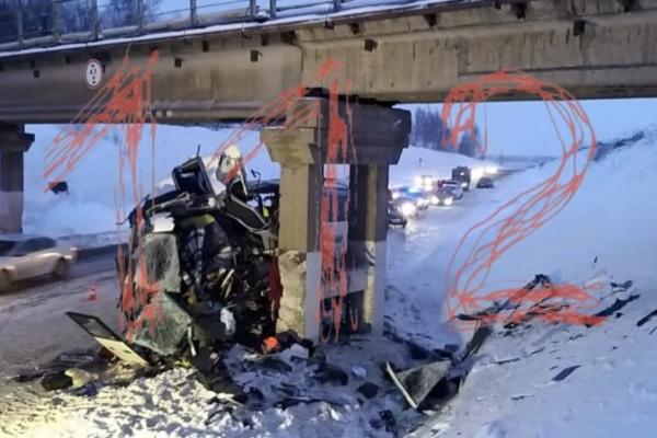 В страшной аварии под Рязанью погибли пассажиры автобуса «Астрахань-Москва»