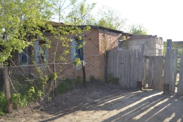 В Астраханской области гость убил хозяина дома во время алкогольного застолья