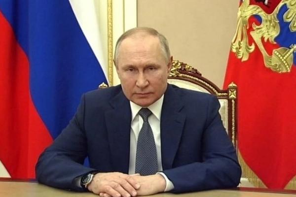 Президент России Владимир Путин выступил с обращением к гражданам