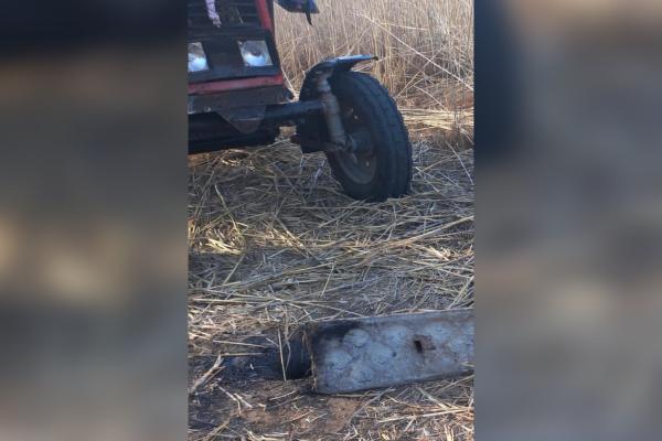 В Астраханской области бетонная стойка  насмерть придавила 15-летнего мальчика