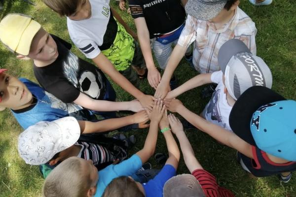 Минпросвещения России разработало рекомендации по организации летнего отдыха для детей