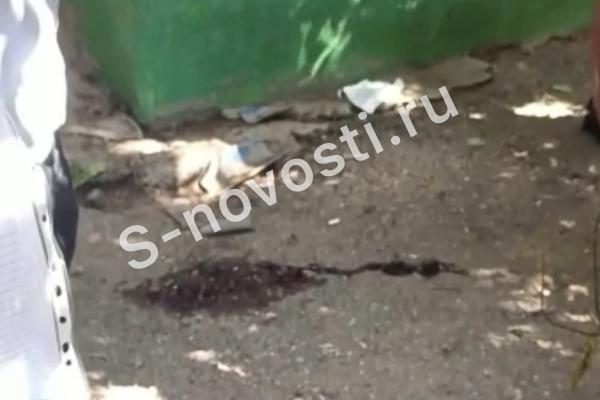 В Астрахани при обрушении балкона в Кировском районе пострадала 59-летняя женщина