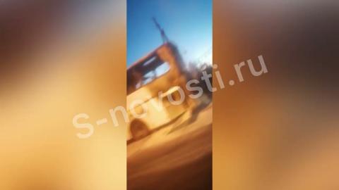 Embedded thumbnail for В Астрахани загорелся автобус в микрорайоне имени Бабаевского