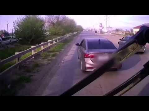 Embedded thumbnail for В Астрахани мужчина обстрелял пассажирский автобус